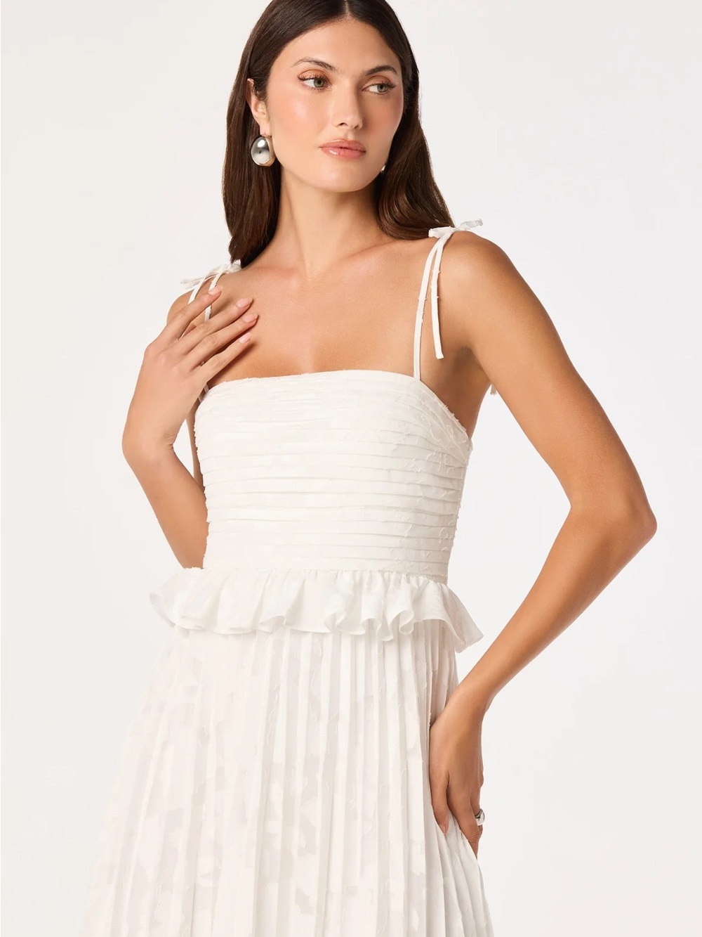 ASTR NEW Emerys Pleated Midi Dress White with Ruffled Waist - Picture 2 of 2